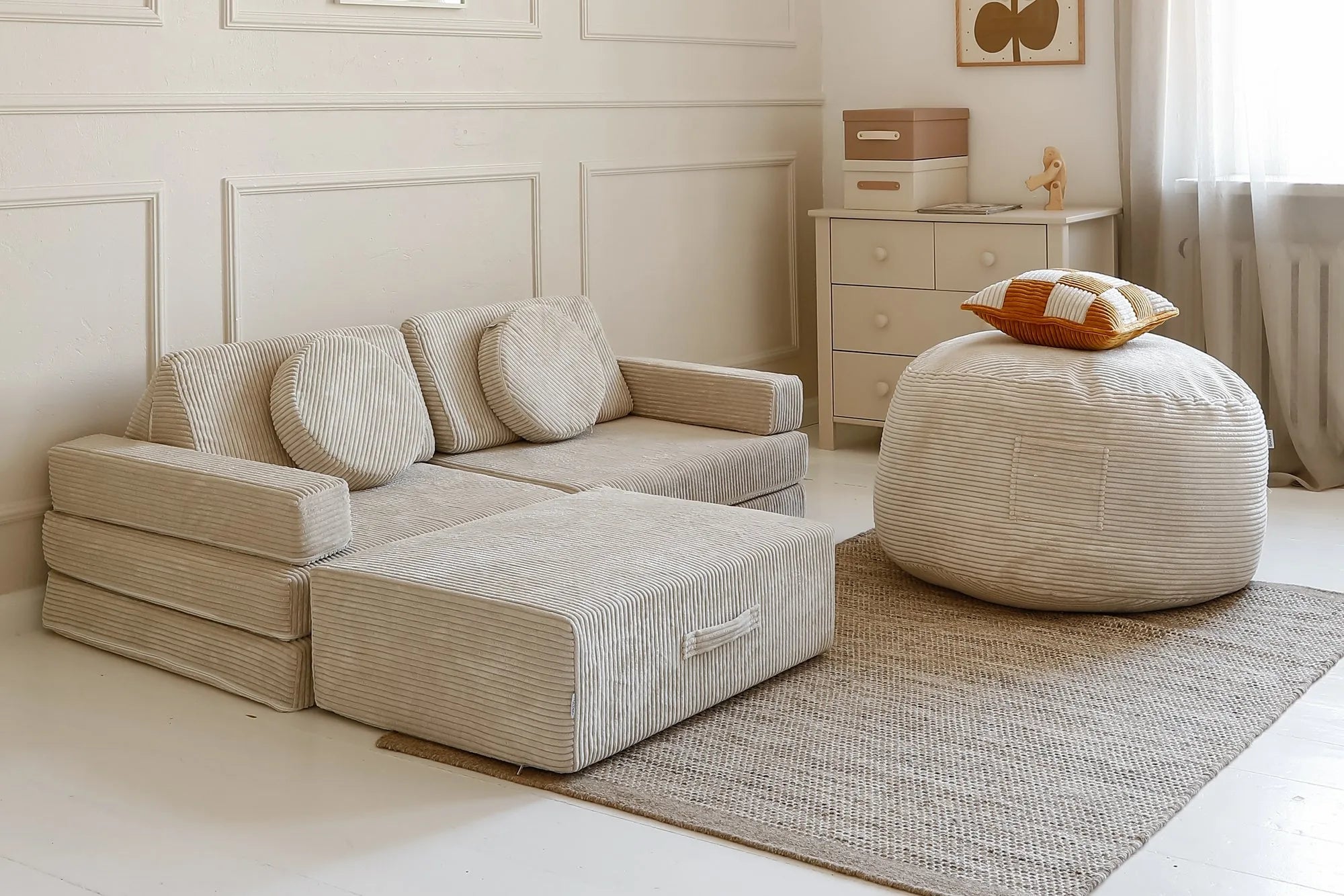 Futon Bean Bag jako pufa i po rozłożeniu jako materac