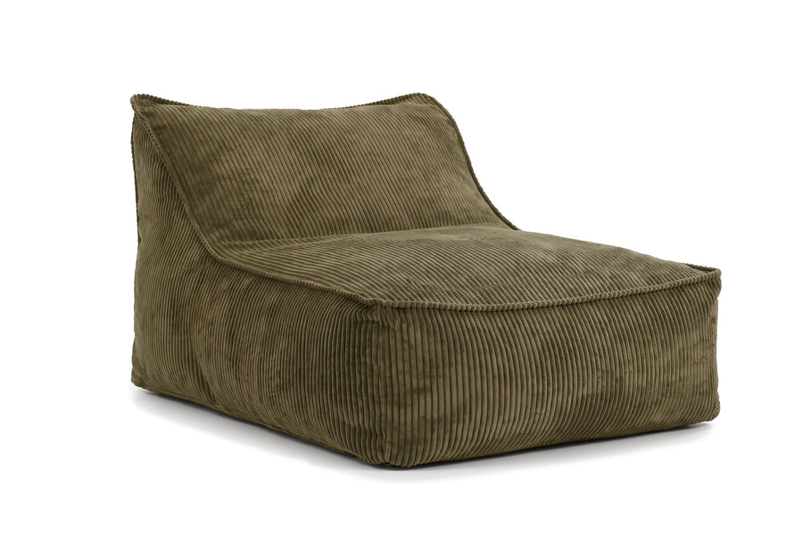 Kumo Lounger Dusty Sage, sztruksowy fotel, widok z przodu