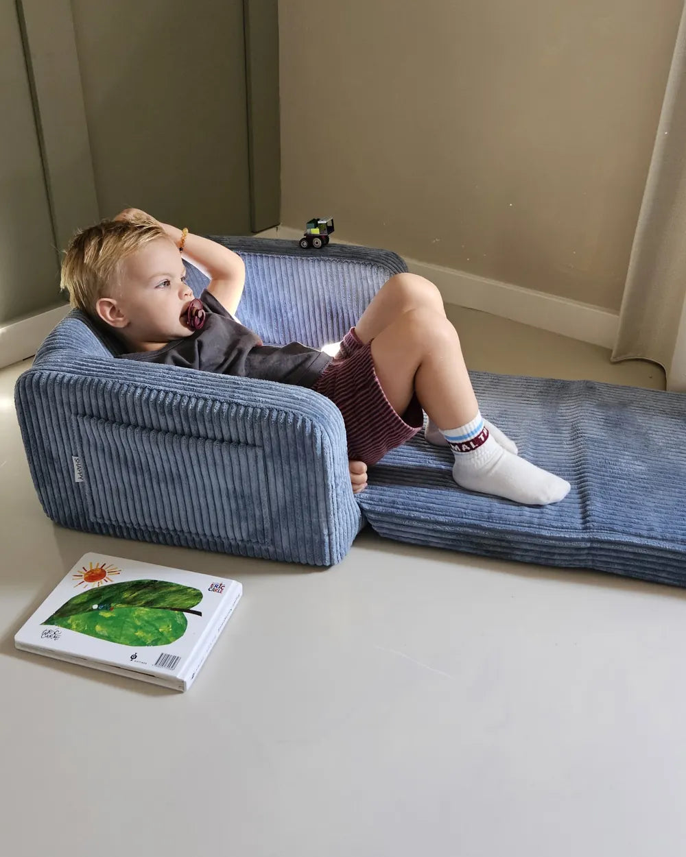 LUMI CHAIR CORDUROY, Lumi na co dzień 6
