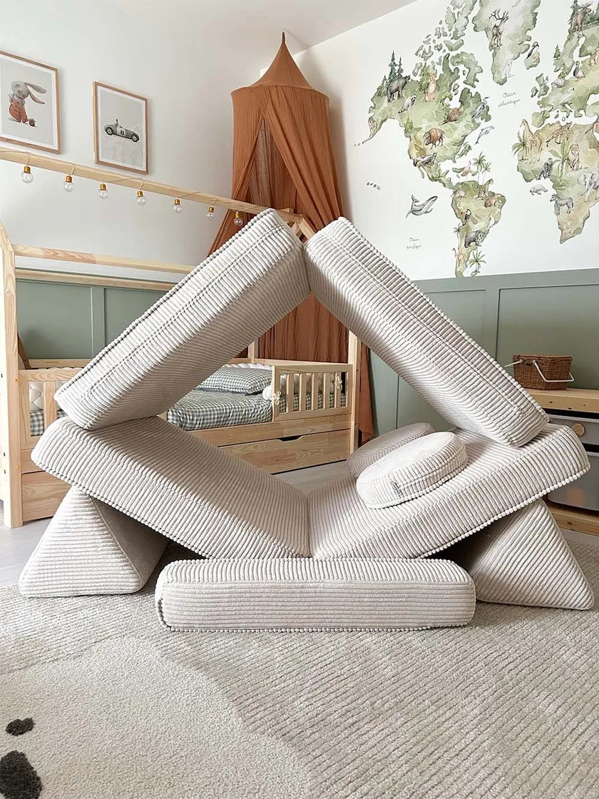 Most zbudowany z Play Sofa Original Corduroy w kolorze Vanilla