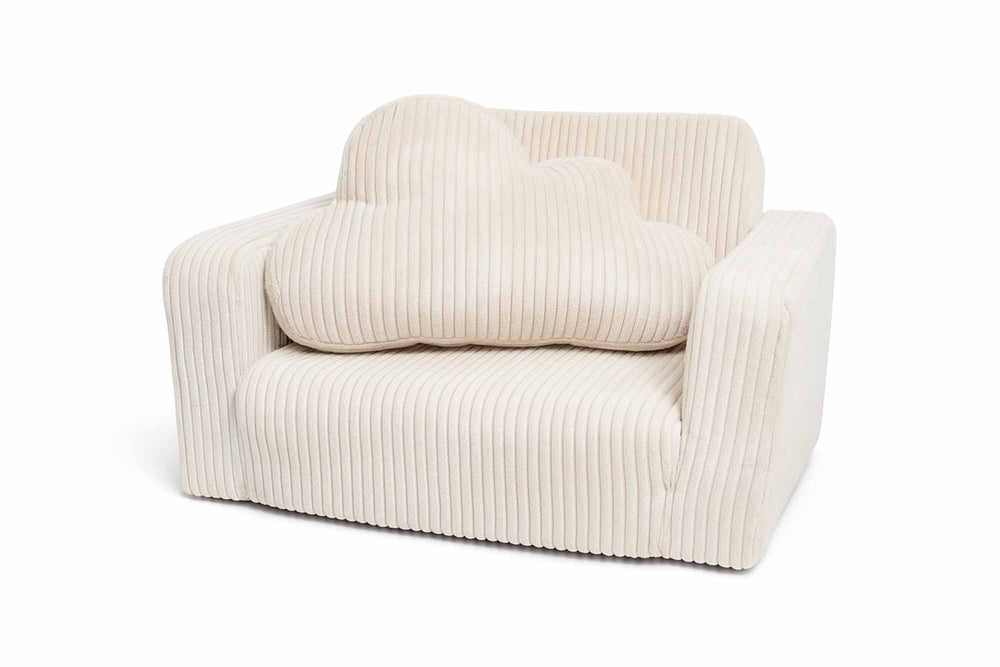 Cloud Cushion na sztruksowym foteliku